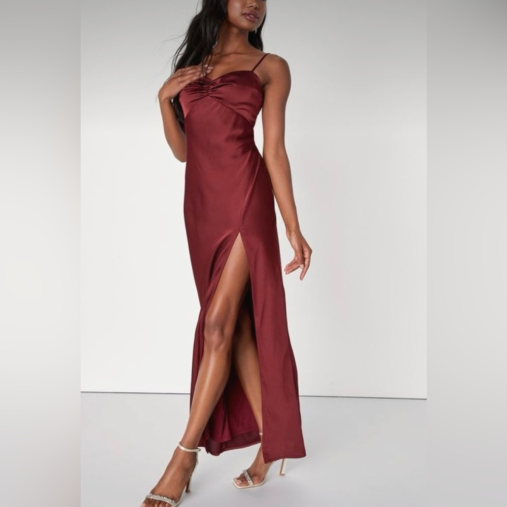 Lulu’s burgundy dress, brand new never worn.
